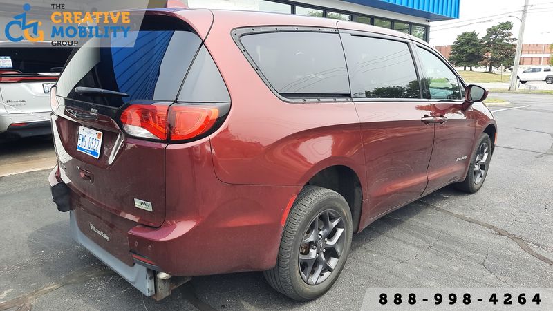 2020 Chrysler Pacifica Touring